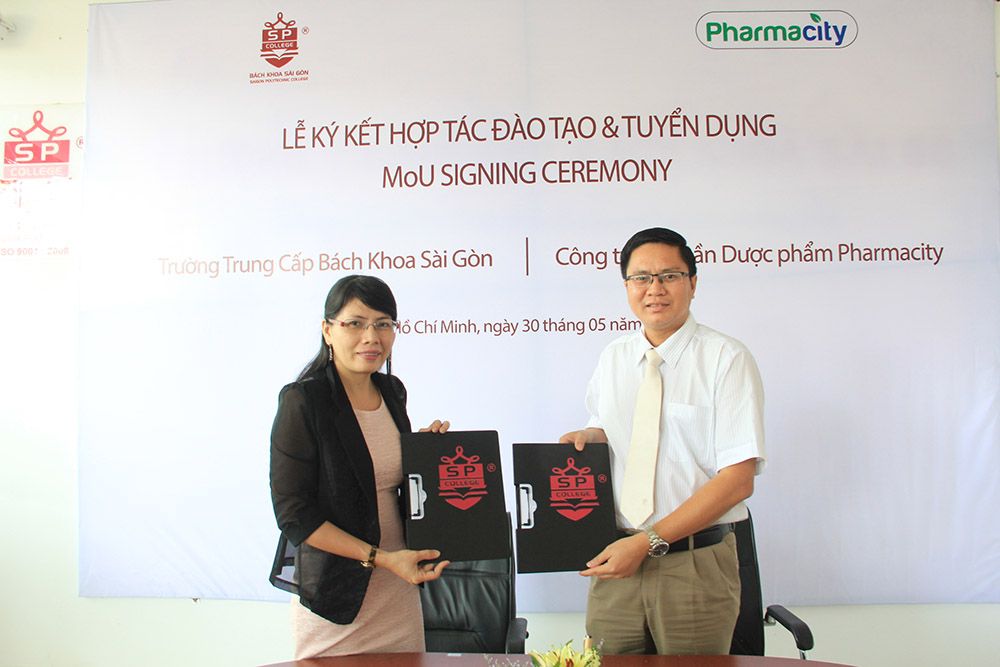 trường trung cấp bách khoa sài gòn và công ty dược pharmacity ký kết hợp tác