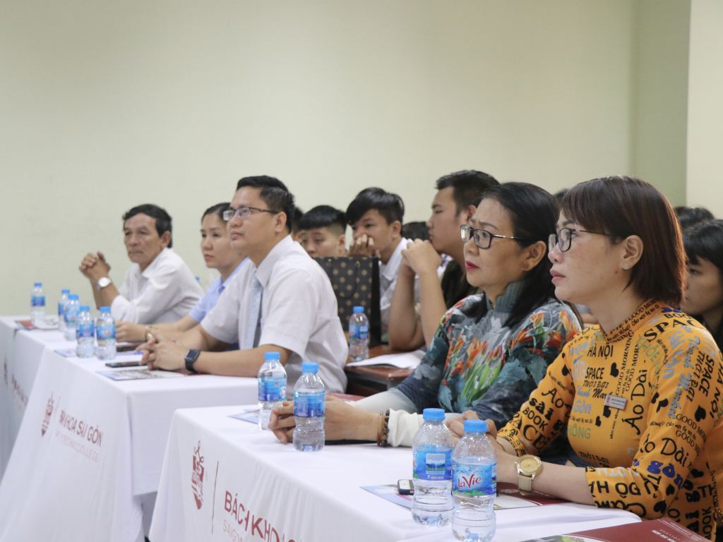 Trường trung cấp Bách Khoa Sài Gòn tổ chức khai giảng đợt 4 năm 2018