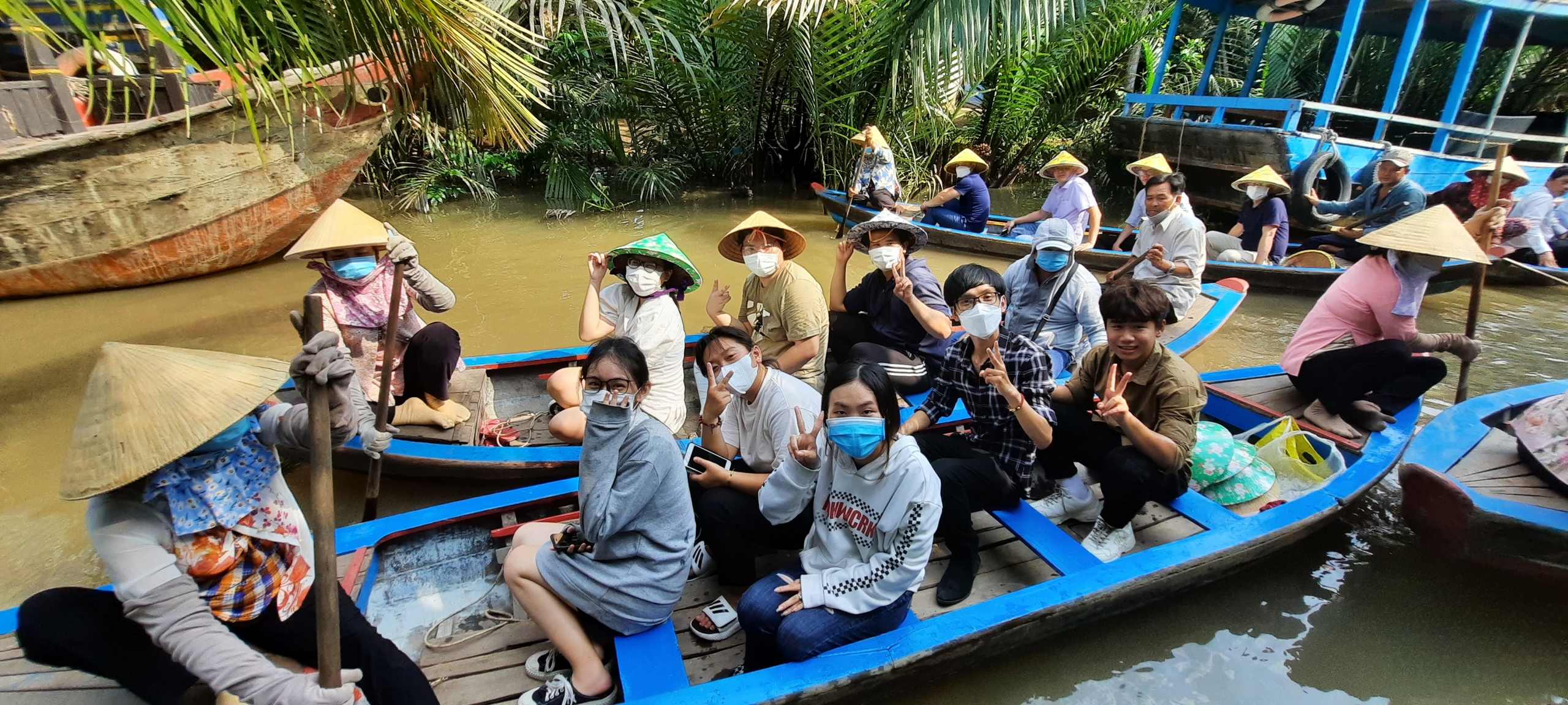 hanh trinh trai nghiem hon 700km ve mien tay cua sinh vien huong dan du lich spc 11 scaled