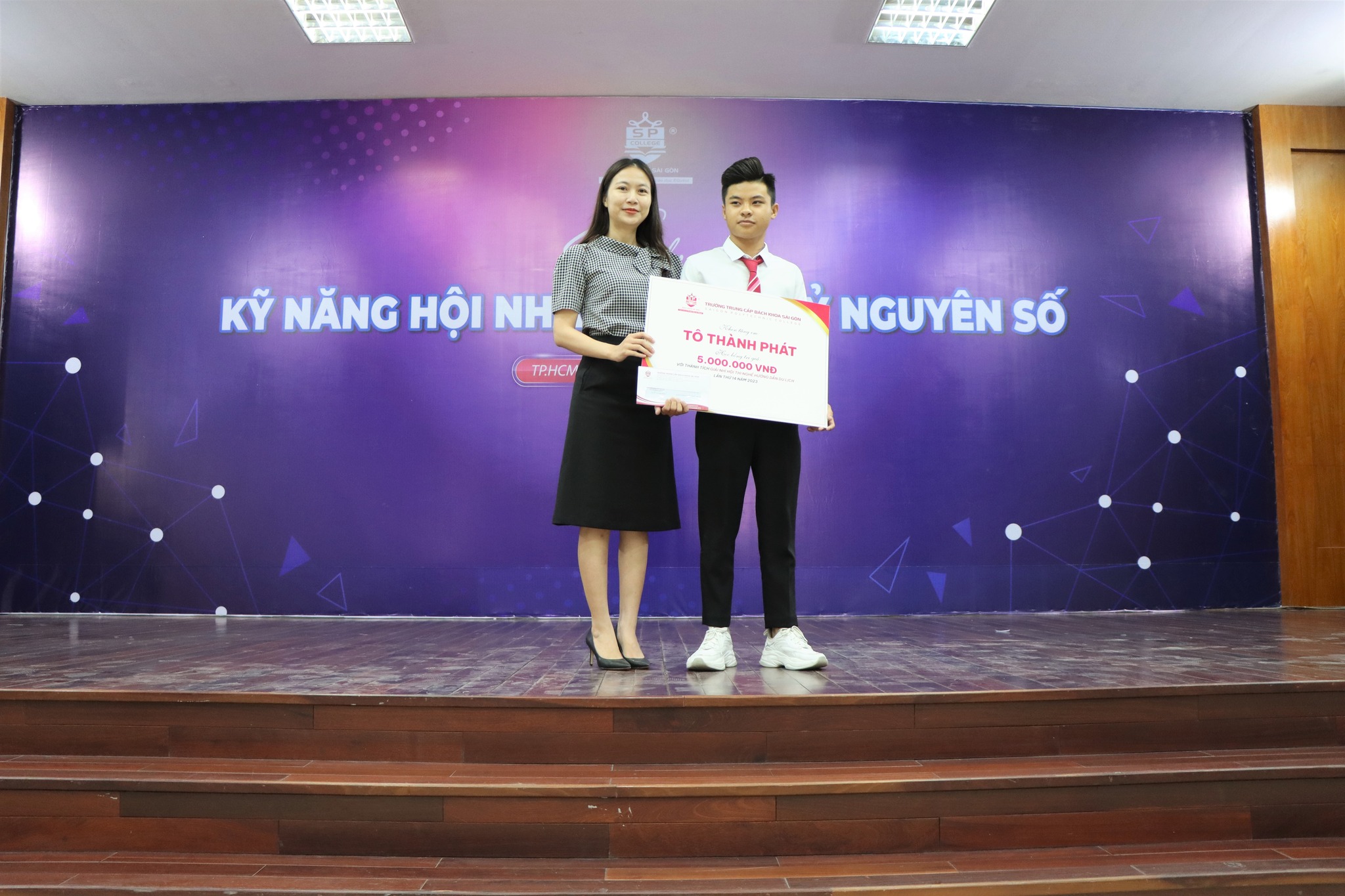 ky nang de sinh ton trong ky nguyen so khoi kinh te cong nghe spc 19