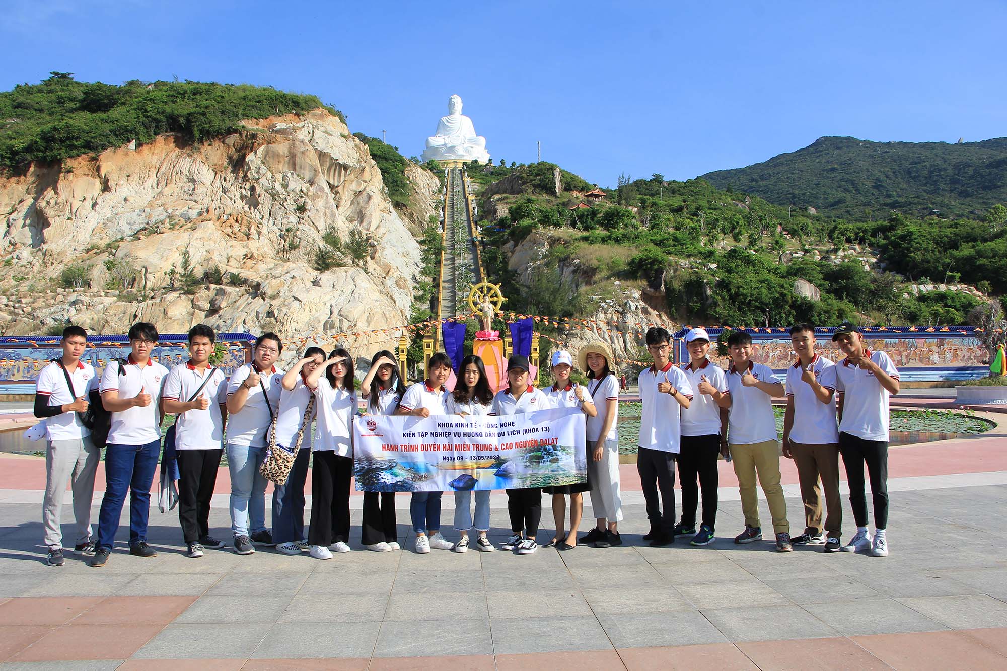 nganh huong dan vien du lich truong bach khoa sai gon